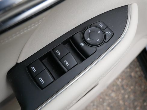 Used 2023 Buick Envision Preferred AWD/4WD image 13