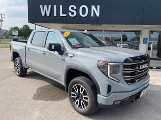Used 2025 GMC Sierra 1500 AT4 w/ Technology Package AWD/4WD video 1