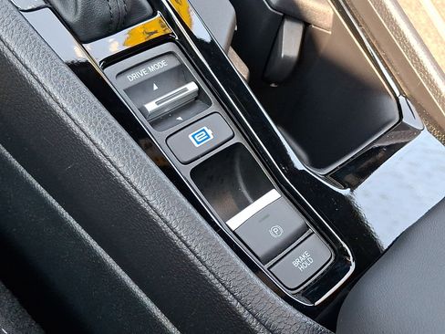 Used 2025 Honda Accord Sport image 24