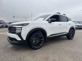 New 2026 Nissan Kicks SR w/ Cold Weather Package 360° Tour