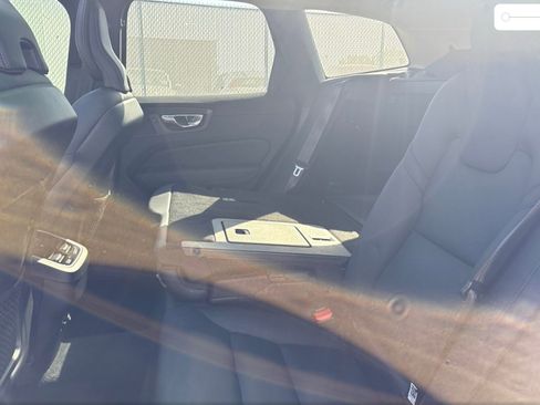 Used 2019 Volvo XC60 T6 Inscription w/ Protection Package Premier image 14
