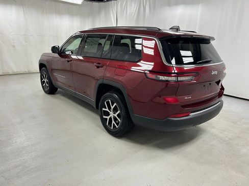 Used 2023 Jeep Grand Cherokee L Limited w/ Trailer Tow Group (B) AWD/4WD image 7