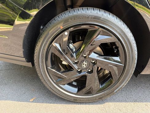 New 2026 Hyundai Elantra Sport FWD image 18