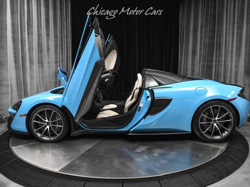 Used 2018 McLaren 570S Spider RWD image 31