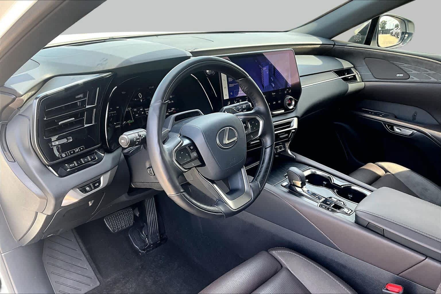 Used 2026 Lexus RX 450h AWD w/ Convenience Package image 18