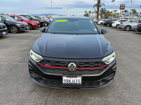 Used 2021 Volkswagen Jetta GLI image 2