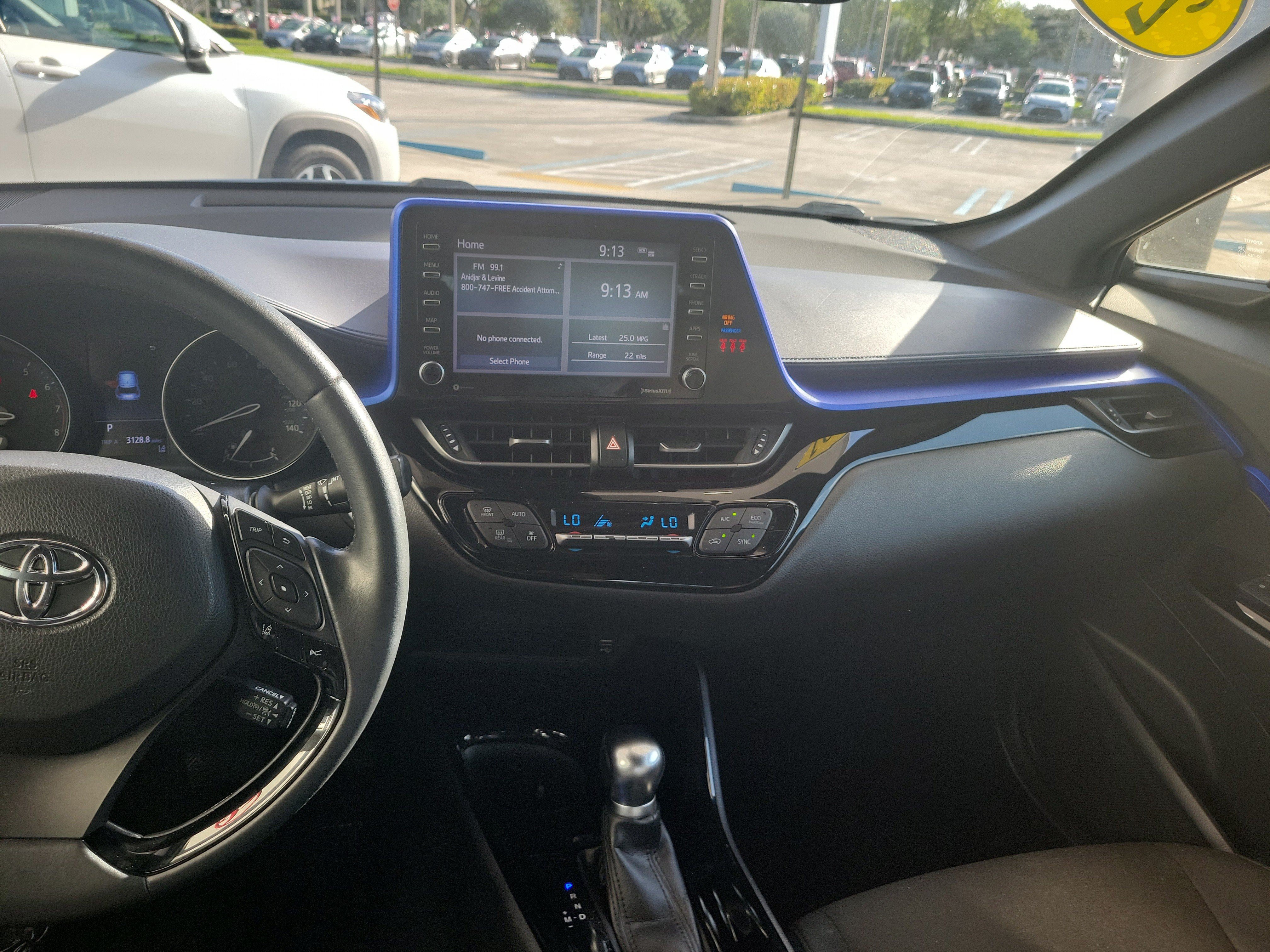Used 2021 Toyota C-HR XLE FWD image 17