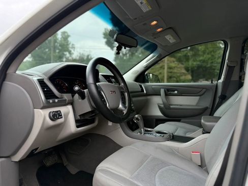 Used 2015 GMC Acadia SLE FWD image 7
