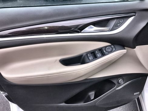 Used 2021 Buick Enclave Essence w/ Sound and Sites Package image 13