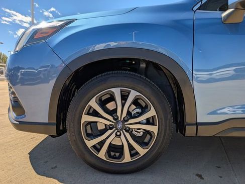 Used 2024 Subaru Forester Limited AWD/4WD image 10