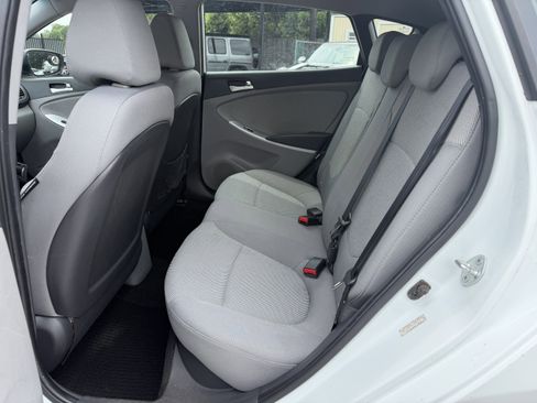 Used 2013 Hyundai Accent GS FWD image 14