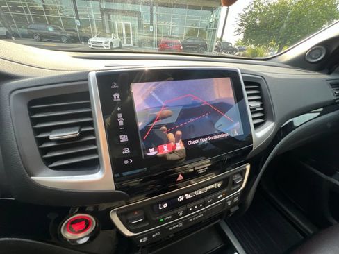 Used 2017 Honda Ridgeline Black Edition image 28