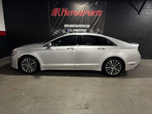 Used 2018 Lincoln MKZ Select w/ Select Plus Package AWD/4WD image 2
