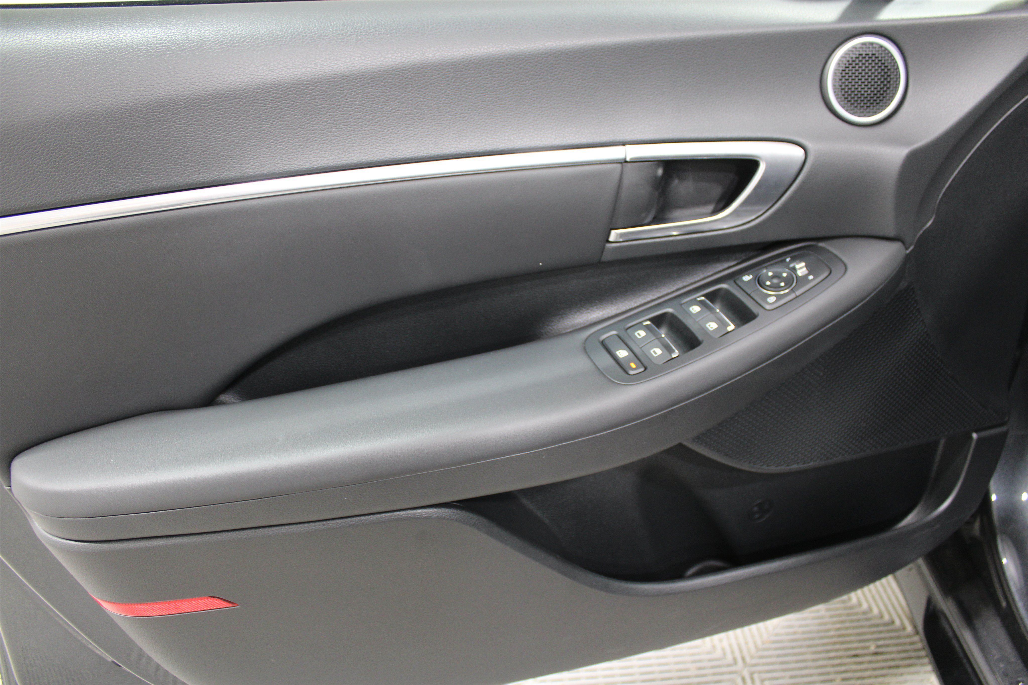 Used 2023 Hyundai Sonata SEL FWD image 15