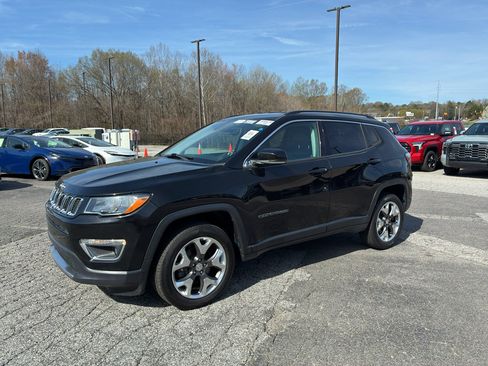 Used 2019 Jeep Compass Limited image 3