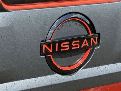 Used 2025 Nissan Frontier Pro-X RWD image 25