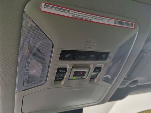 Used 2023 Toyota RAV4 XLE Premium image 25