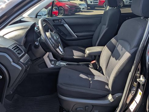 Used 2017 Subaru Forester 2.5i Premium w/ All-Weather Package AWD/4WD image 5
