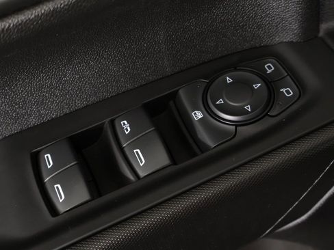 Used 2024 Chevrolet Silverado 1500 Custom AWD/4WD image 33