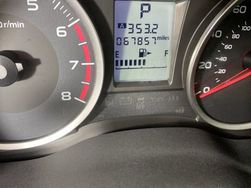 Used 2017 Subaru Forester 2.5i Premium w/ All-Weather Package image 18