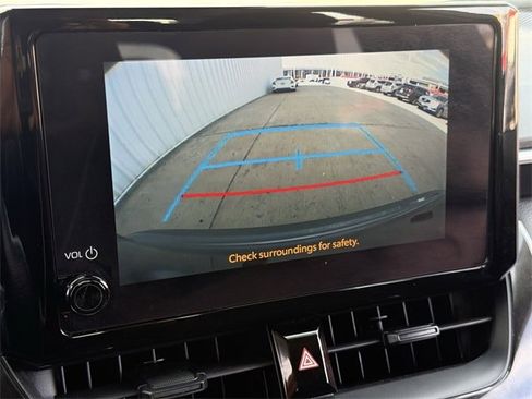 Used 2024 Toyota Corolla LE image 18