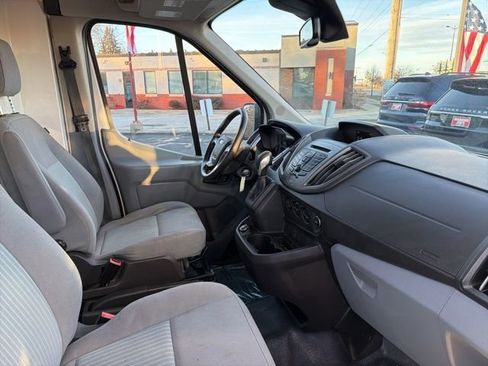 Used 2017 Ford Transit 250 Base image 26