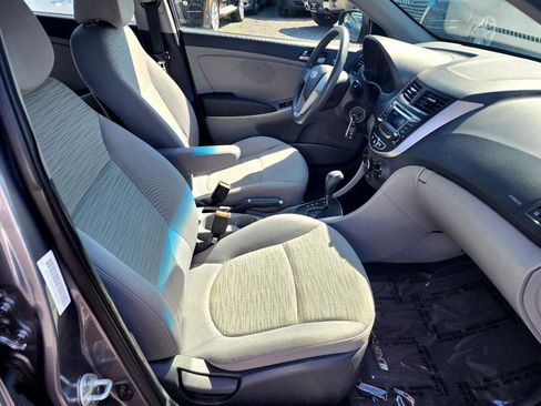 Used 2015 Hyundai Accent GLS image 27
