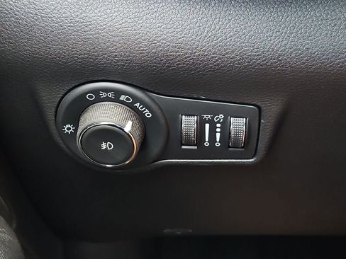 Certified 2026 Jeep Compass Latitude AWD/4WD image 24