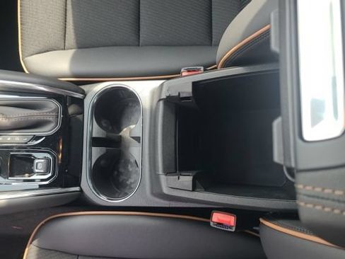 New 2026 GMC Canyon AT4 AWD/4WD image 13