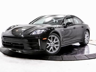 New 2025 Porsche Panamera 4
