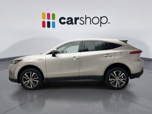 Used 2021 Toyota Venza LE AWD/4WD image 2