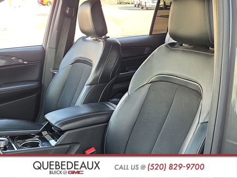 Used 2022 Jeep Grand Cherokee L Laredo RWD image 10