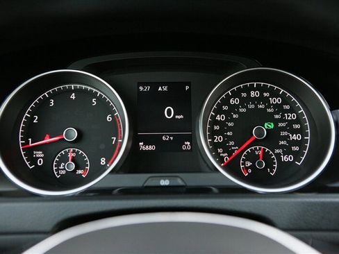 Used 2015 Volkswagen Golf SEL FWD image 26