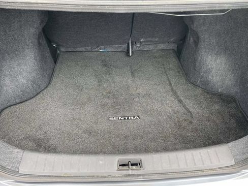 Used 2018 Nissan Sentra SV FWD image 11