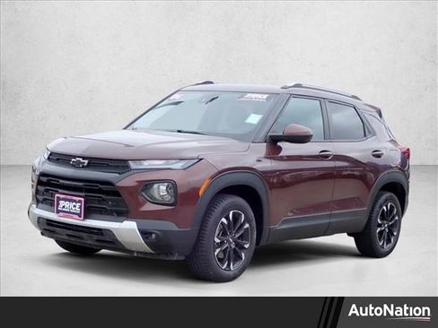 Used 2022 Chevrolet TrailBlazer LT w/ LPO, Blackout Package image 1