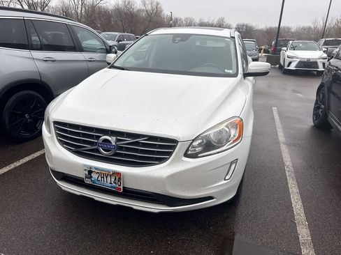 Used 2017 Volvo XC60 T5 Inscription image 5