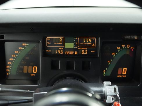 Used 1986 Chevrolet Corvette Convertible image 35