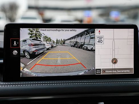 Used 2025 Genesis G70 2.5T image 23