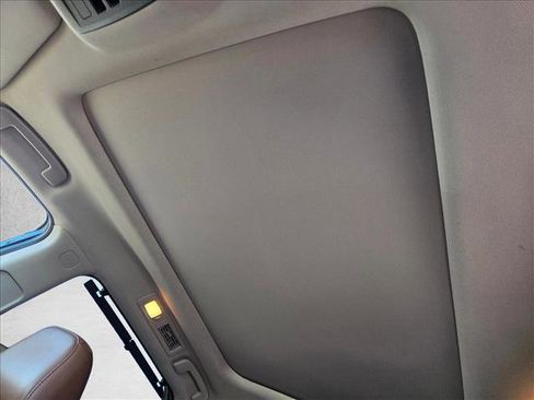 Used 2024 Nissan Pathfinder Platinum w/ Cargo Package image 16