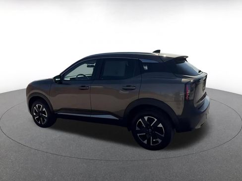 Used 2026 Nissan Kicks SV w/ Cold Weather Package AWD/4WD image 8
