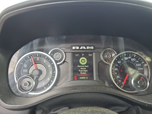 Used 2019 RAM 1500 Big Horn image 4