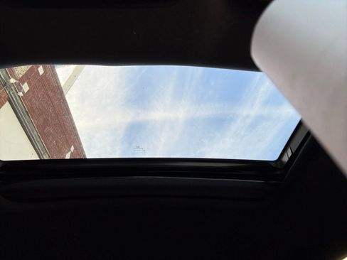 Used 2023 Honda Passport EX-L image 11