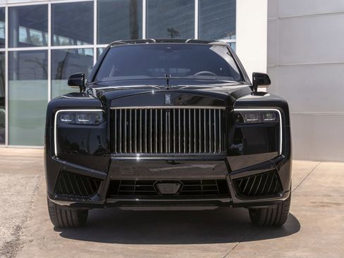 New 2026 Rolls-Royce Cullinan Black Badge AWD/4WD image 16