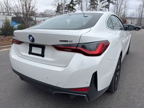 Used 2023 BMW i4 eDrive35 w/ Premium Package image 12