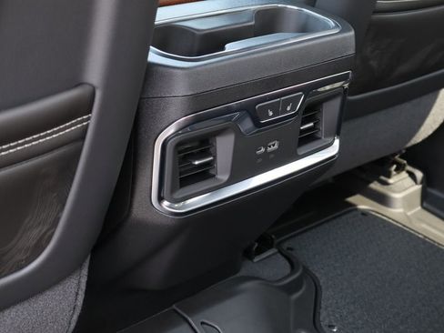 New 2026 GMC Sierra 1500 Denali Ultimate w/ LPO, Black Badging Package AWD/4WD image 22