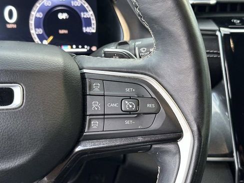 Certified 2021 Jeep Grand Cherokee L Laredo w/ Luxury Tech Group I AWD/4WD image 30