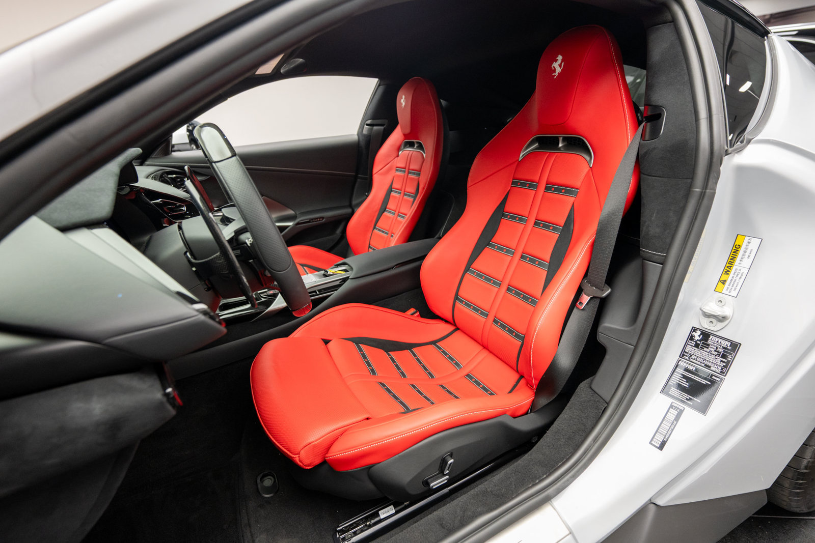 Used 2025 Ferrari 12Cilindri RWD image 12