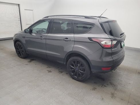 Used 2017 Ford Escape SE w/ Equipment Group 201A image 3
