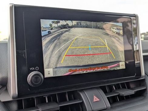 New 2025 Toyota RAV4 SE image 13