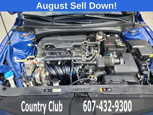 Certified 2024 Hyundai Elantra SEL w/ Convenience Package FWD image 30